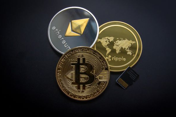 Exploring the Risks and Rewards of Cryptocurrency Investment